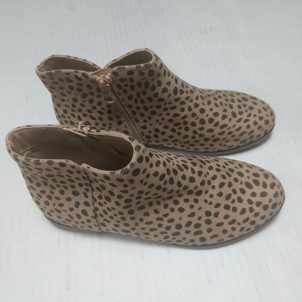 Cat & Jack Leopard Print Ankle Boots Size 4 NWNT